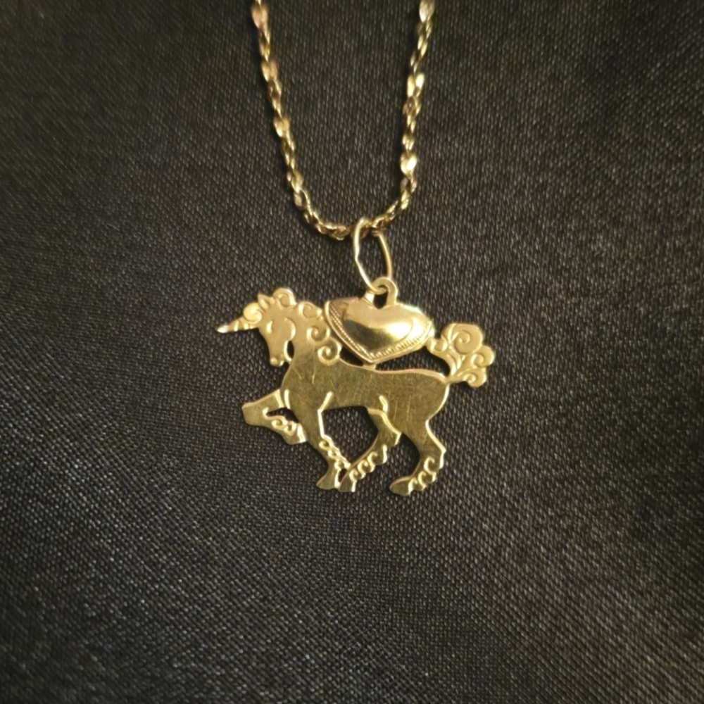 Charming Gold Unicorn Pendant Necklace
